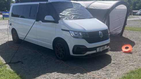 4 berth LWB VW 6.1 Campervan - Newly converted