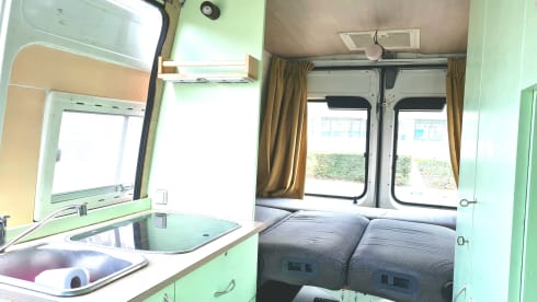Rudi – Ideaal ingerichte en gezellige Fiat Ducato camperbus