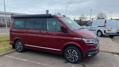 Strawberry – New VW California Ocean T6.1 DSG 2.0 TDI Automatic with drive assist