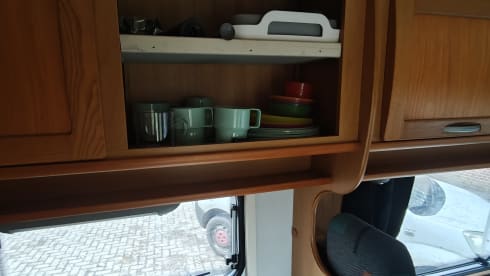 Mooie ruime camper, een trouwe bus – 4p McLouis semi-integrated uit 2003