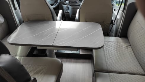 Benny – Nice camper for 4 people from 2022