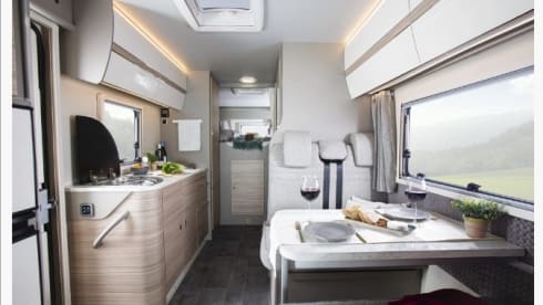 Raumwunder  – Maple Canada AD