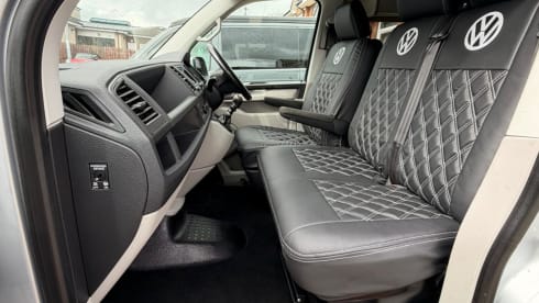 Hamish (INSURANCE INCLUDED IN PRICE!)  – Hamish the 4berth VW camper! INSURANCE INCLUDED IN PRICE!