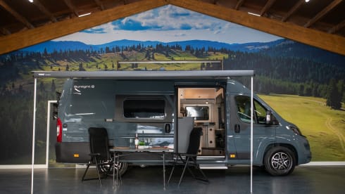 2p Sunlight Cliff 640 automatic 01 - built in 2024