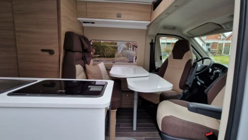 LoungeCamper – Want to slow down and have fun driving