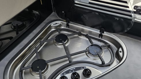 4p Challenger semi-integrated uit 2020