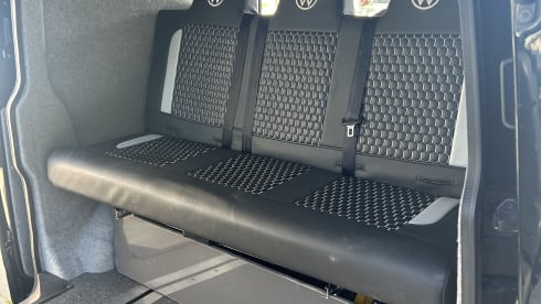 Tulula  – Your Surf-Ready VW Day Van for Coastal Adventure!!