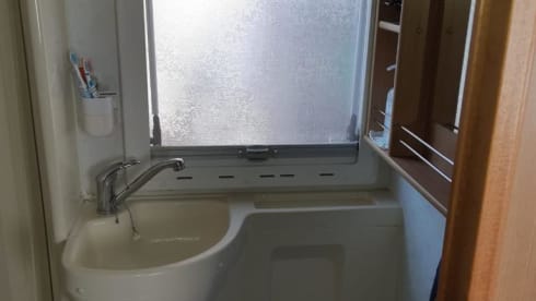 Lerry92 – Camper mansardato 6 posti con aria condizionata