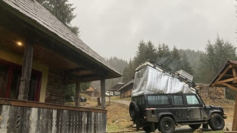 Waldo – Landrover Defender 110 - Tough enough for your adventure