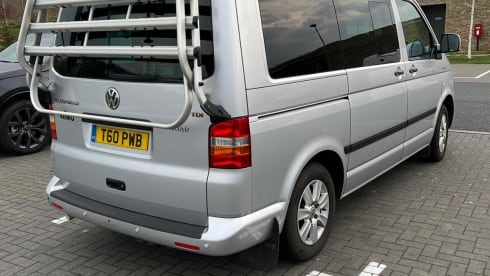 Silver Reimo. Woof van. – T5 Combi REIMO. ADATTO AI CANI