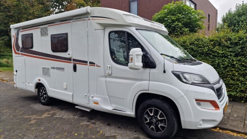 Pepper – 2p Weinsberg semi-integrated from 2018