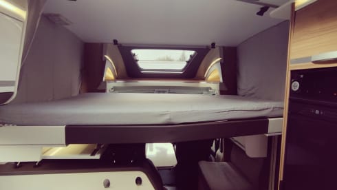 Hotelkamer op Wielen! – Hotel room on wheels! Very beautiful and luxurious Adria Matrix 5 p