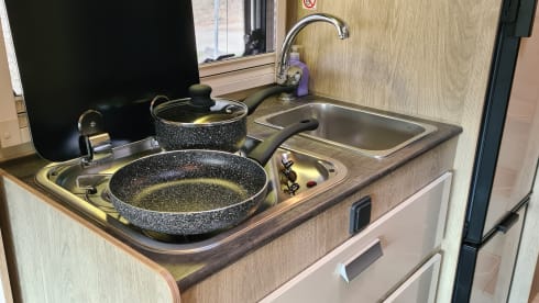 Dolly – Luxury camper with plenty of storage space.