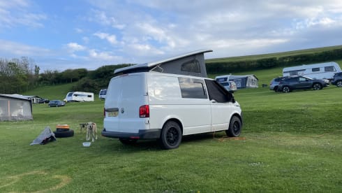 Geronimo  – 4 berth Volkswagen campervan from 2020
