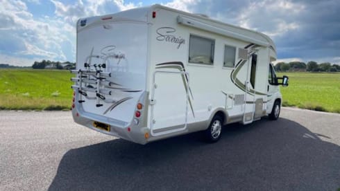 Complete 3p McLouis semi-integrated from 2013 with split air conditioning