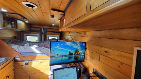 Teide van explorer – Camper verhuur Citroen Jumper L2H2