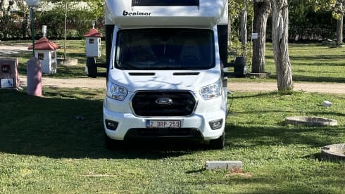 Dreammobile – 5p Benimar semi-integrated from 2021