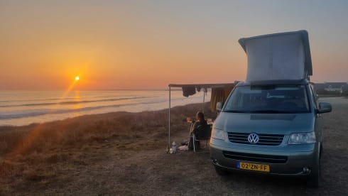4p Volkswagen campervan from 2008