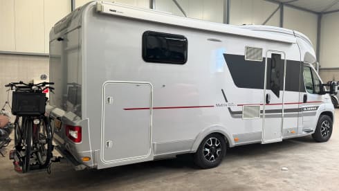 Adria – Luxury Adria Matrix 670 SBC Platinum Camper 