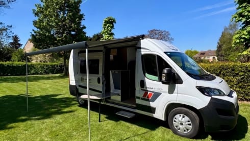 Autobus Challenger a 5 posti dal 2026