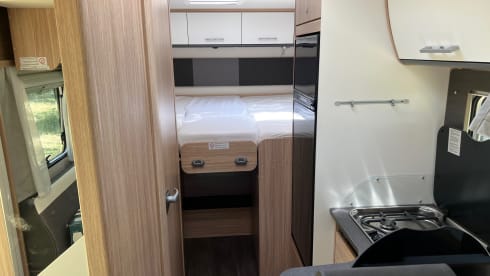 Luxury Sunlight T67 semi-integrated