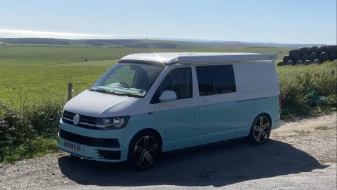 Tallulah – New Conversion 2019 Long Wheel Base 4 berth VW campervan 
