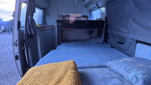 Betty de Bus – 4p Volkswagen campervan uit 1996