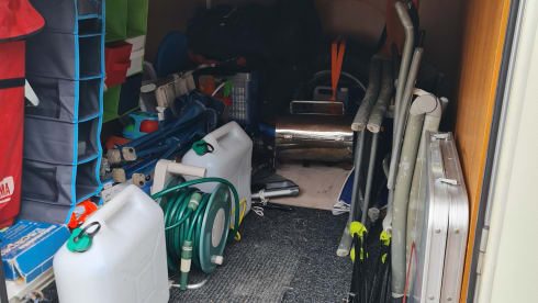 Buurtje – 5p Dethleffs integrated from 1997