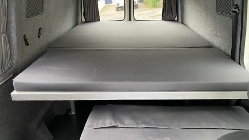 VW T5 'PopTop'  – 4 berth Volkswagen T5 Campervan