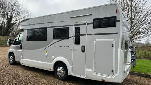 Destiny – 6 berth Fiat Autoroller Luxury model