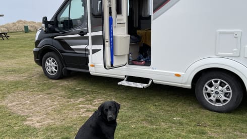 Clan Calder Motorhome – Luxury 4 berth Autotrail Automatic