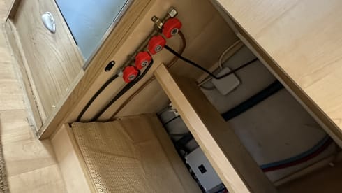 Ford Rimor – Ford Rimor 6 persoons leuke camper te huur