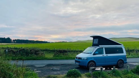 Elsie – Elsie- Beautiful Volkswagen Campervan- Sleeps 4