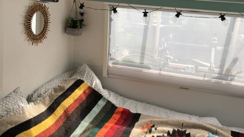 Frankie – Partez en voyage avec Frankie, cette fantastique « mini-maison » sur roues.
