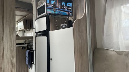 Maxi – 4 berth Benimar T482 automatic