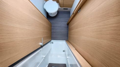 Coral suite on wheels – Luxury 2 person Adria Coral 650DL automatic transmission semi-integrated from 2022