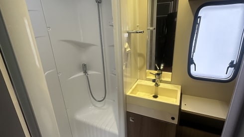 6 berth Ford Chausson C626 FLASH