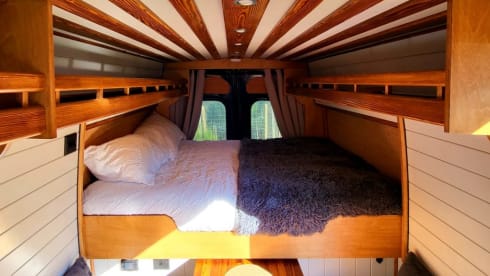 Stunning cosy Edinburgh camper, perfect for exploring Scotland