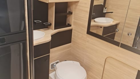 George – 5* 4 berth Chausson 650 Etape Brand new 2024
