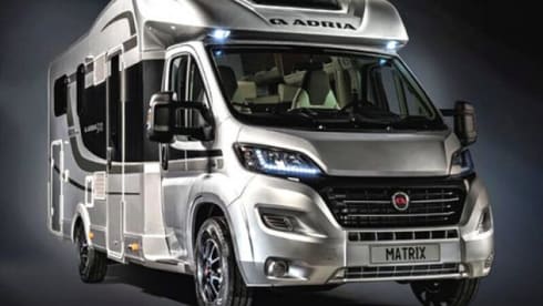 A3 – 4p Adria Mobil semi-integrated 