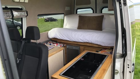 Blanco – 2 berth Volkswagen campervan from 2015