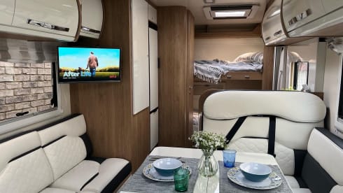 Mabel – Brand New Luxury 4-5 berth 2022 model RollerTeam 707 Motorhome