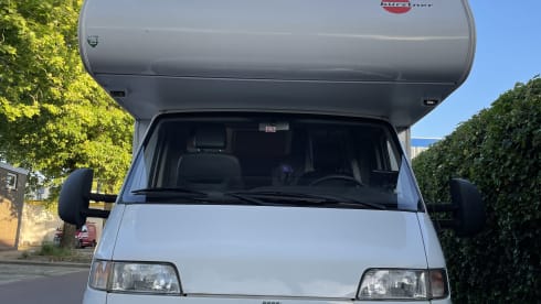 Coco  – 6 person family camper with air conditioning