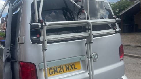 Dolly – 4 berth Volkswagen campervan from 2021