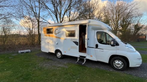 2p Carado semi-integrated from 2013 with single beds. 