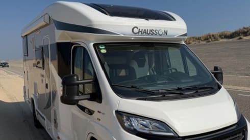 Heerlijke complete 2+2 Chausson Fiat Ducato automaat uit 2021