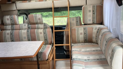 Unique 8 pers. camper with XXXL garage on C driving