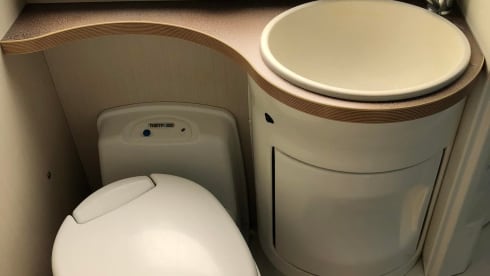 5p Challenger alcove from 2007