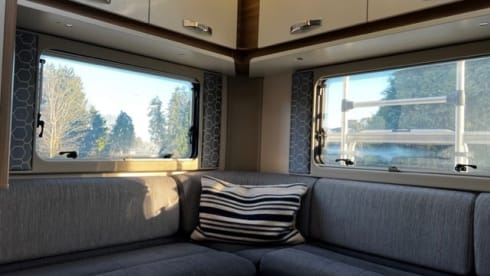 Taylor (Swift)  – Make Marvellous Motorhome Memories 