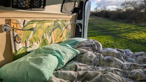Eden – Beautiful, 3 Berth, Off Grid Conversion 